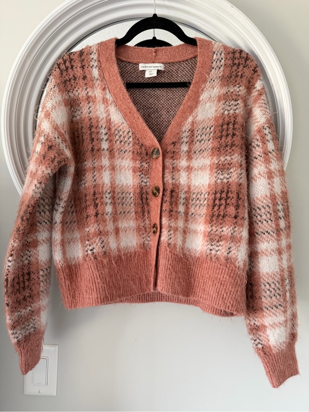 cupcakes & cashmere Blush Plaid V-Neck Button Cardigan